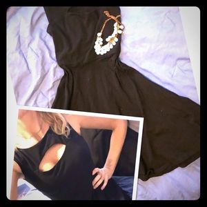 👌🏻price drop👌🏻fit n flare knee length dress
